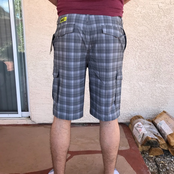 NEW Men’s Quiksilver Plaid Bathing Suit - Picture 2 of 4